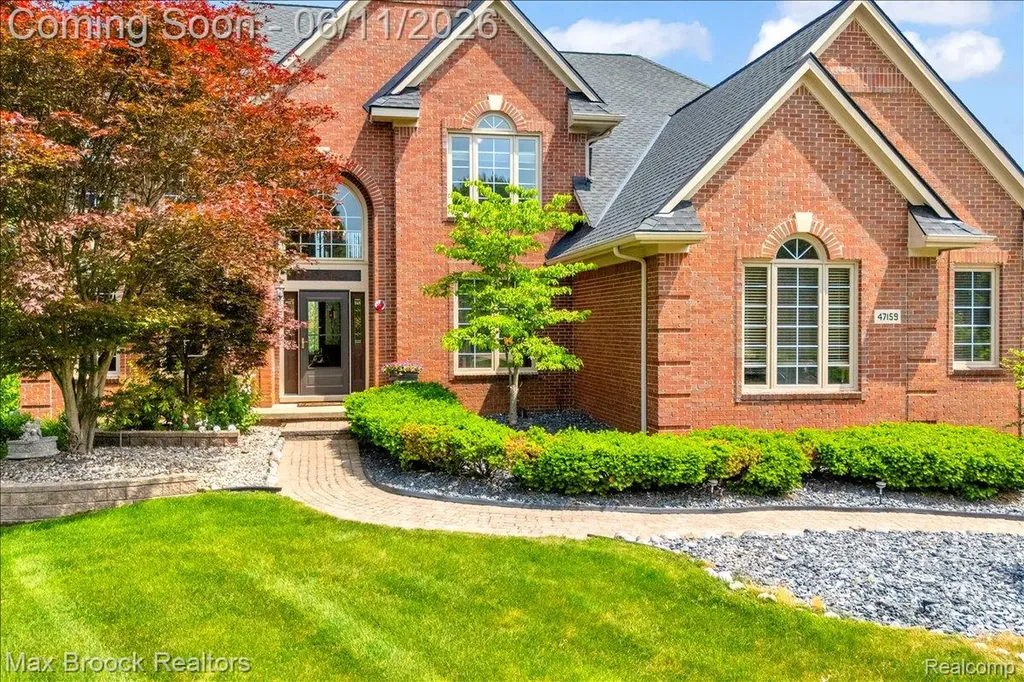 47159 Northumberland Street Novi City MI 48374