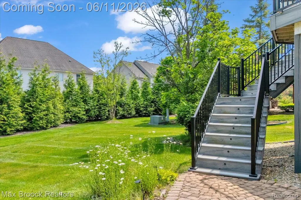 47159 Northumberland Street Novi City MI 48374