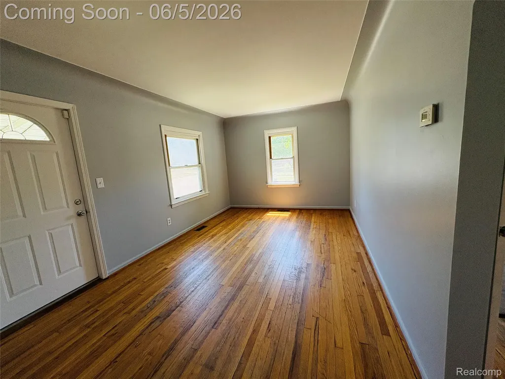 27305 Townley Street Madison Heights City MI 48071