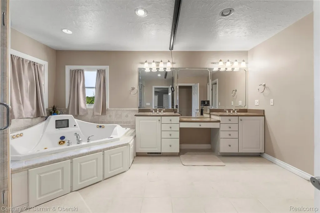 2732 Carric Court Rives Township MI 49201
