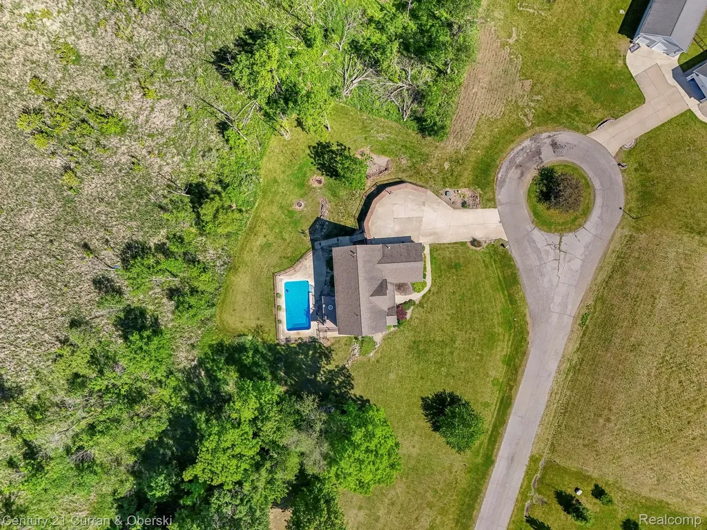 2732 Carric Court Rives Township MI 49201