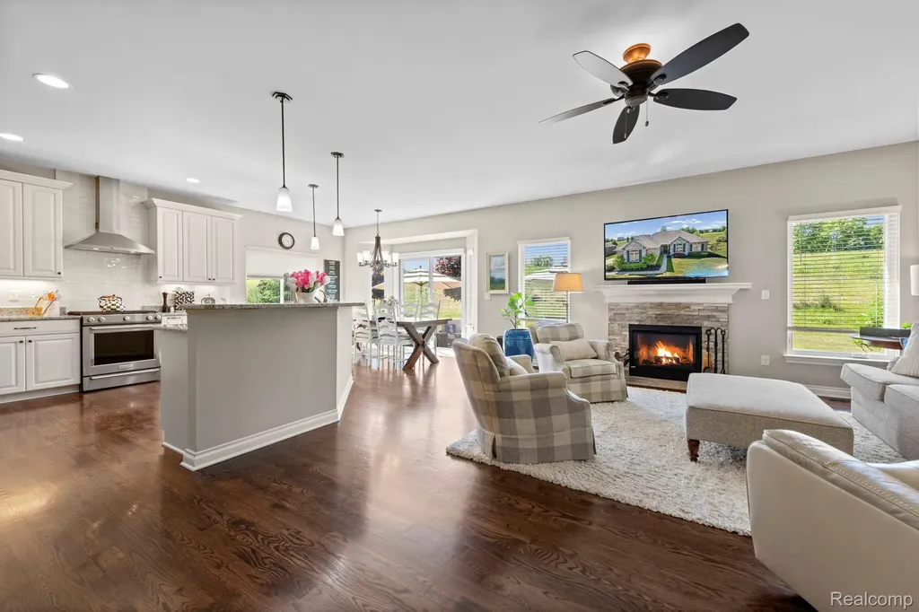 672 Brooks Lane Oxford Charter Township MI 48371