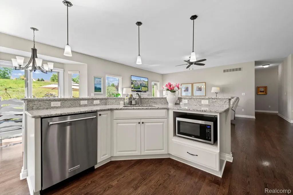 672 Brooks Lane Oxford Charter Township MI 48371