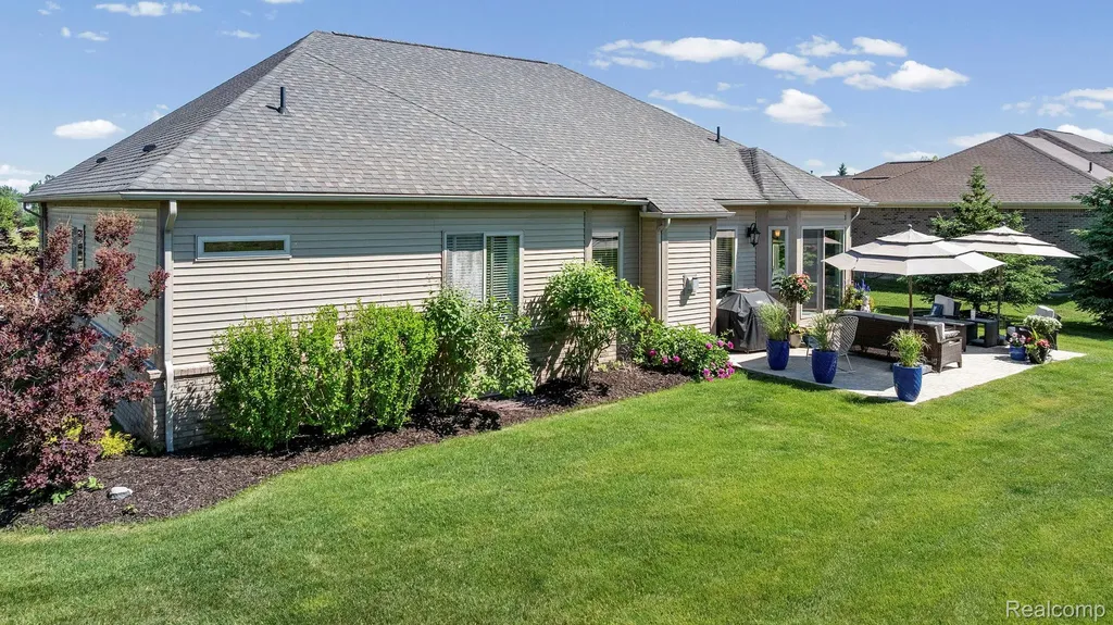 672 Brooks Lane Oxford Charter Township MI 48371
