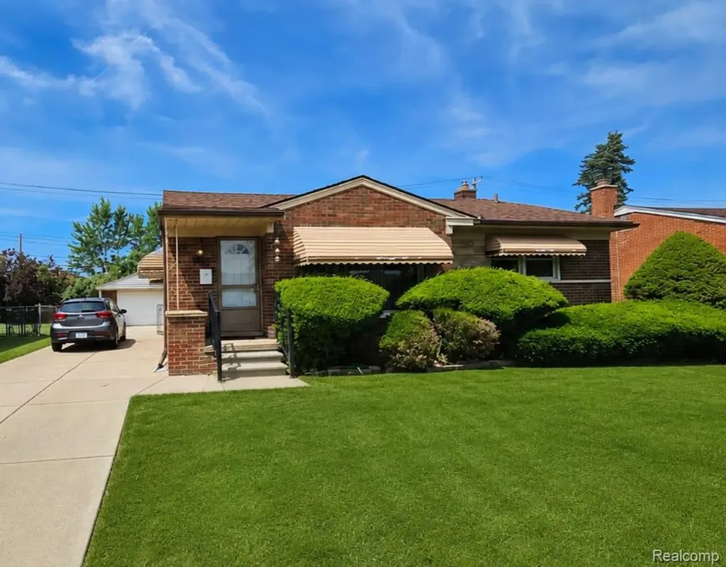 25742 Jennifer Redford Charter Township MI 48239
