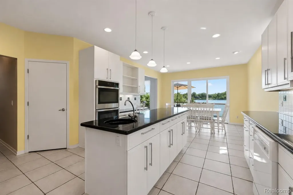 3300 Mimosa Street Commerce Charter Township MI 48390