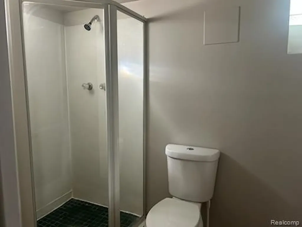 11361 Rockland Redford Charter Township MI 48239