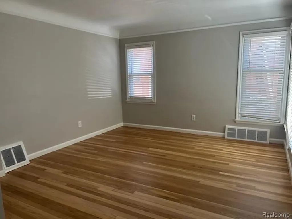 11361 Rockland Redford Charter Township MI 48239
