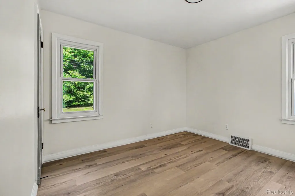 11311 Tecumseh Redford Charter Township MI 48239