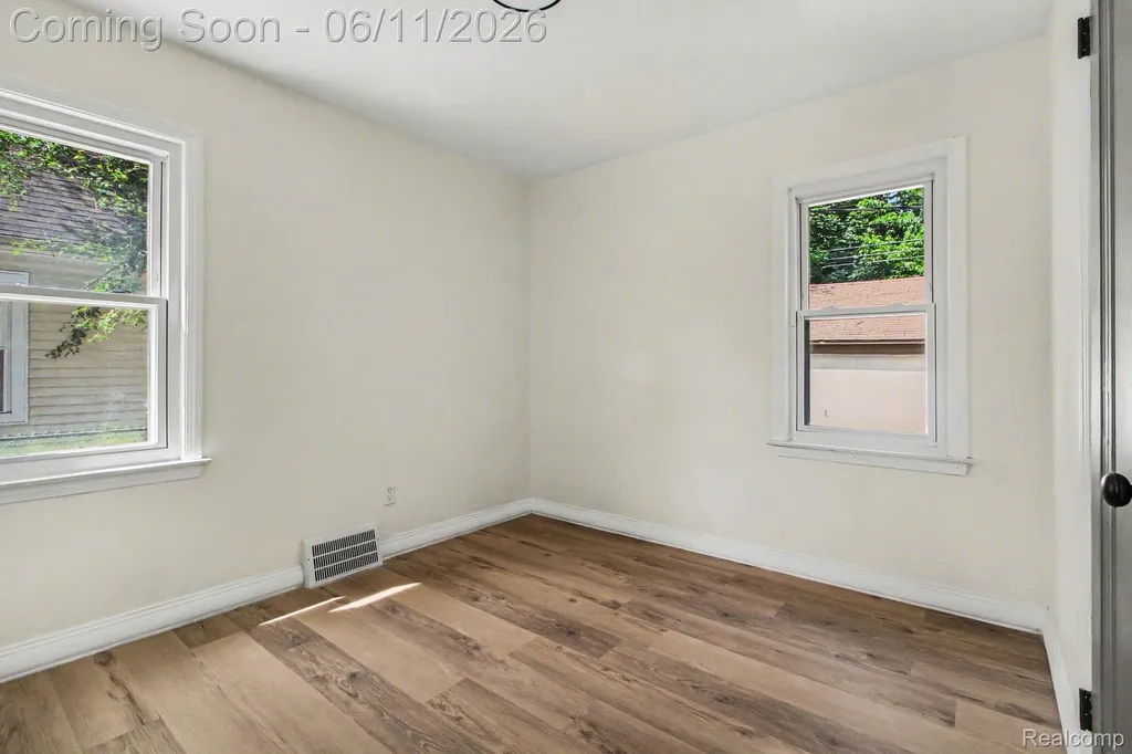 11311 Tecumseh Redford Charter Township MI 48239