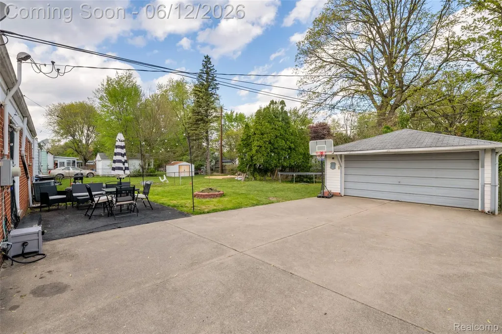 18222 Fox Street Redford Charter Township MI 48240
