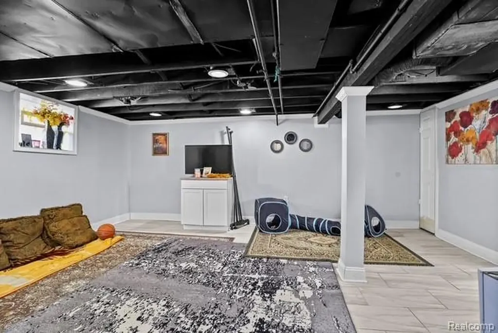 4873 Curtis Street Dearborn City MI 48126