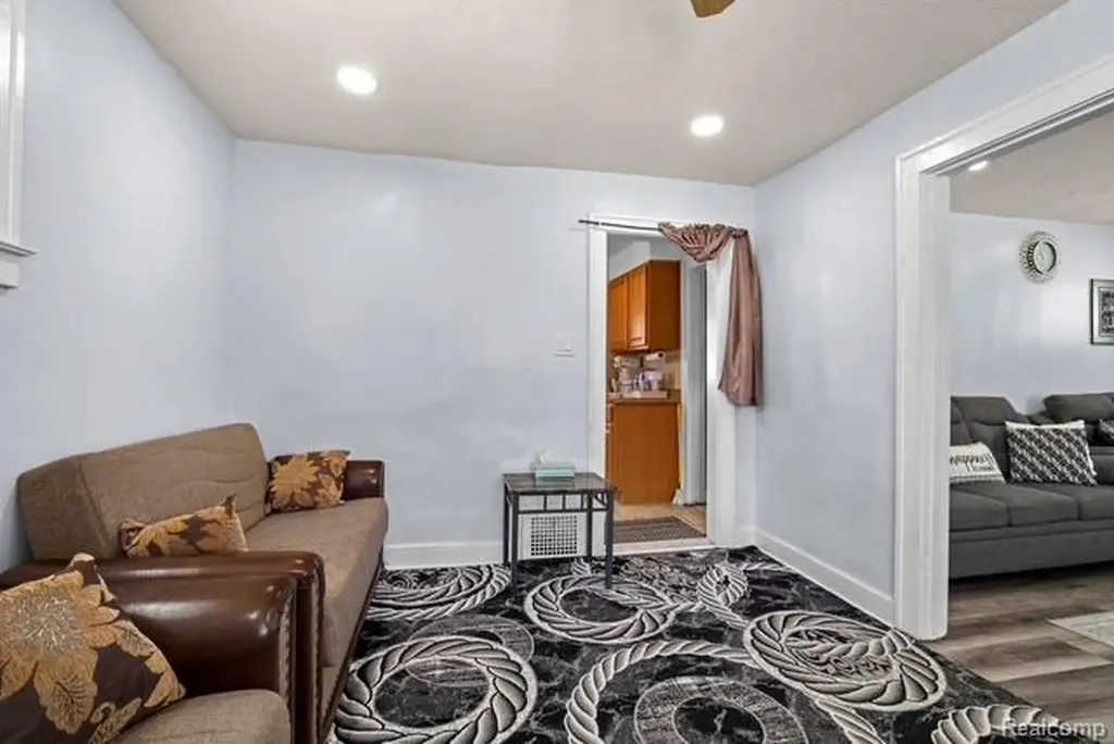 4873 Curtis Street Dearborn City MI 48126