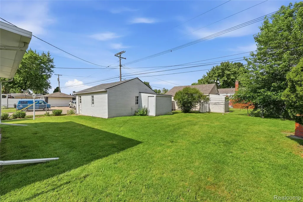 29609 Mark Avenue Madison Heights City MI 48071