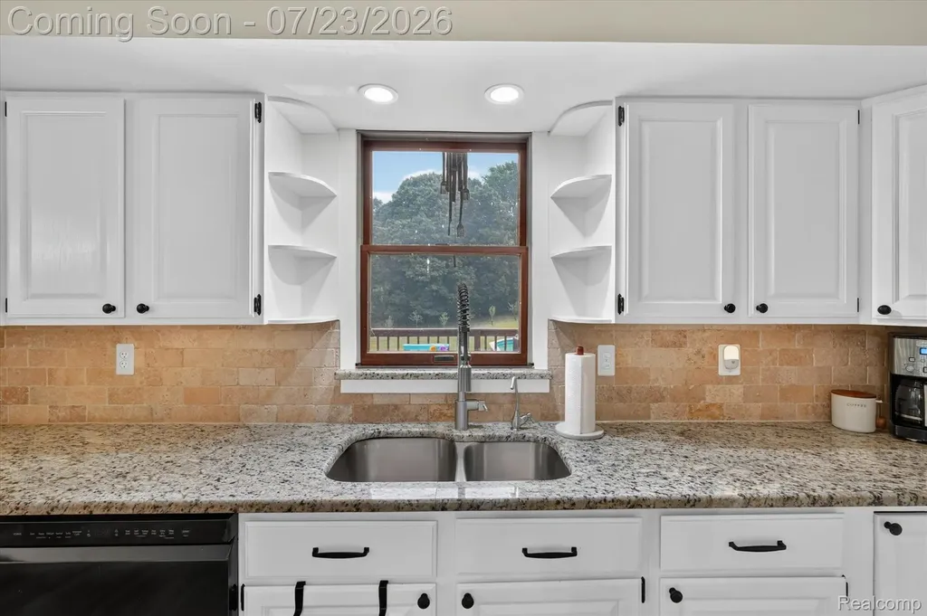 2795 Bird Road Groveland Township MI 48462