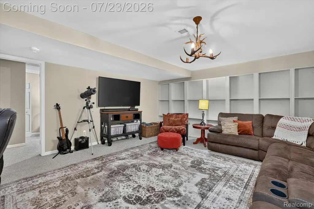 2795 Bird Road Groveland Township MI 48462
