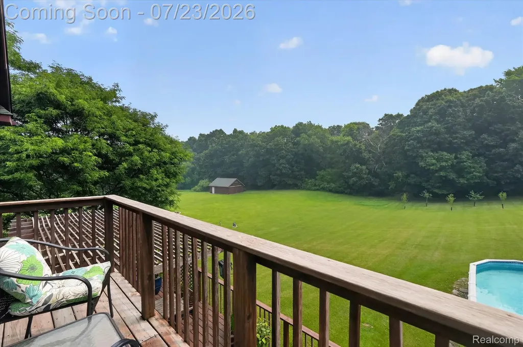 2795 Bird Road Groveland Township MI 48462