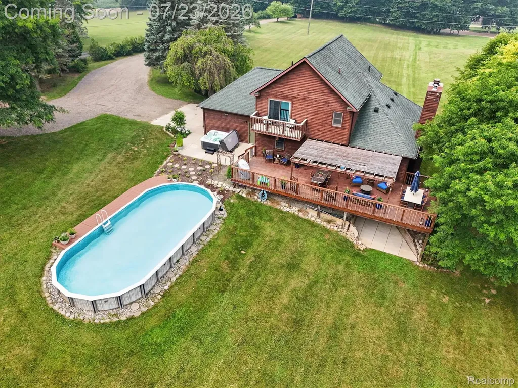 2795 Bird Road Groveland Township MI 48462