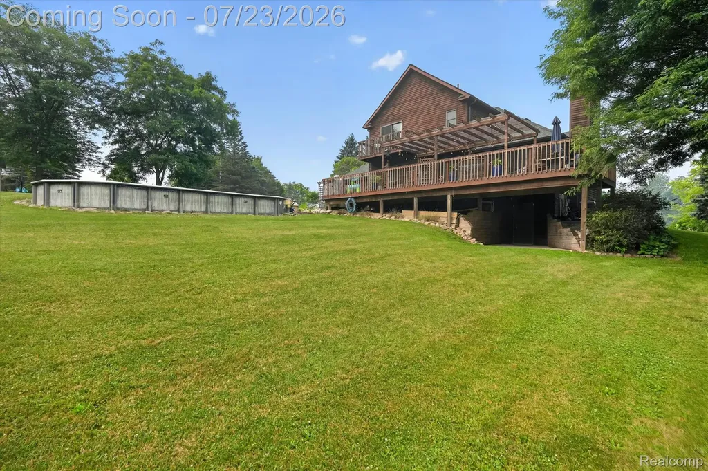 2795 Bird Road Groveland Township MI 48462