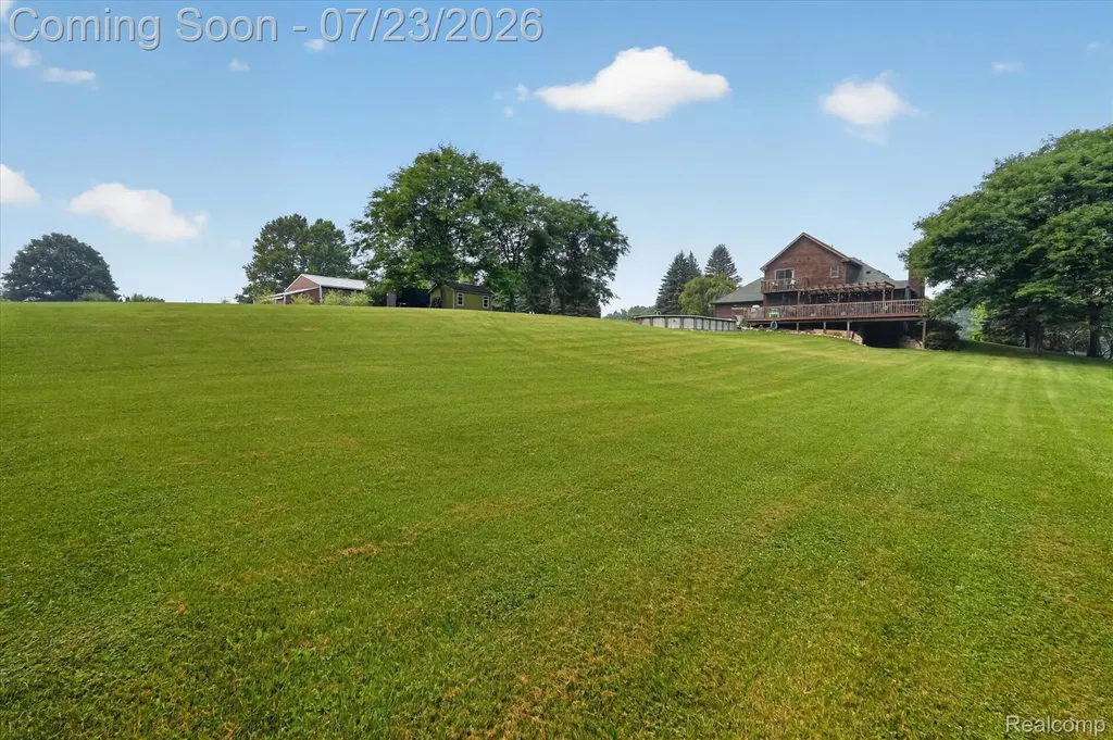 2795 Bird Road Groveland Township MI 48462