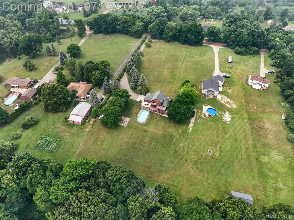 2795 Bird Road Groveland Township MI 48462