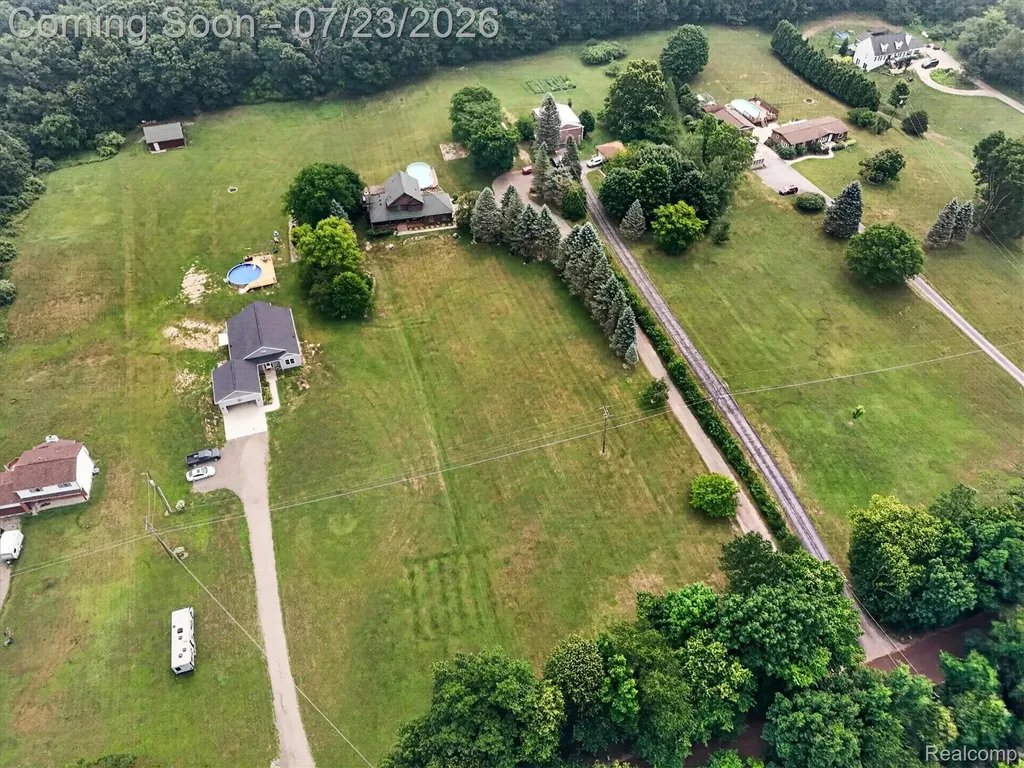 2795 Bird Road Groveland Township MI 48462