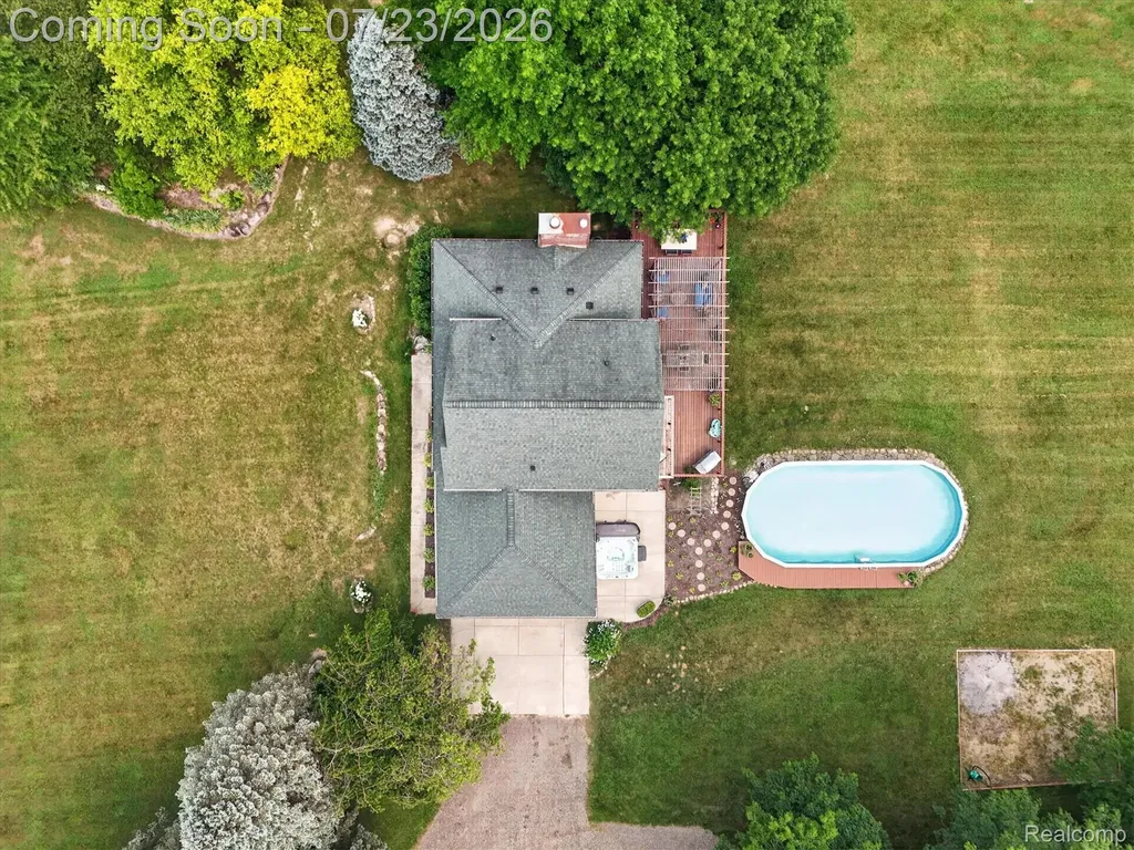 2795 Bird Road Groveland Township MI 48462