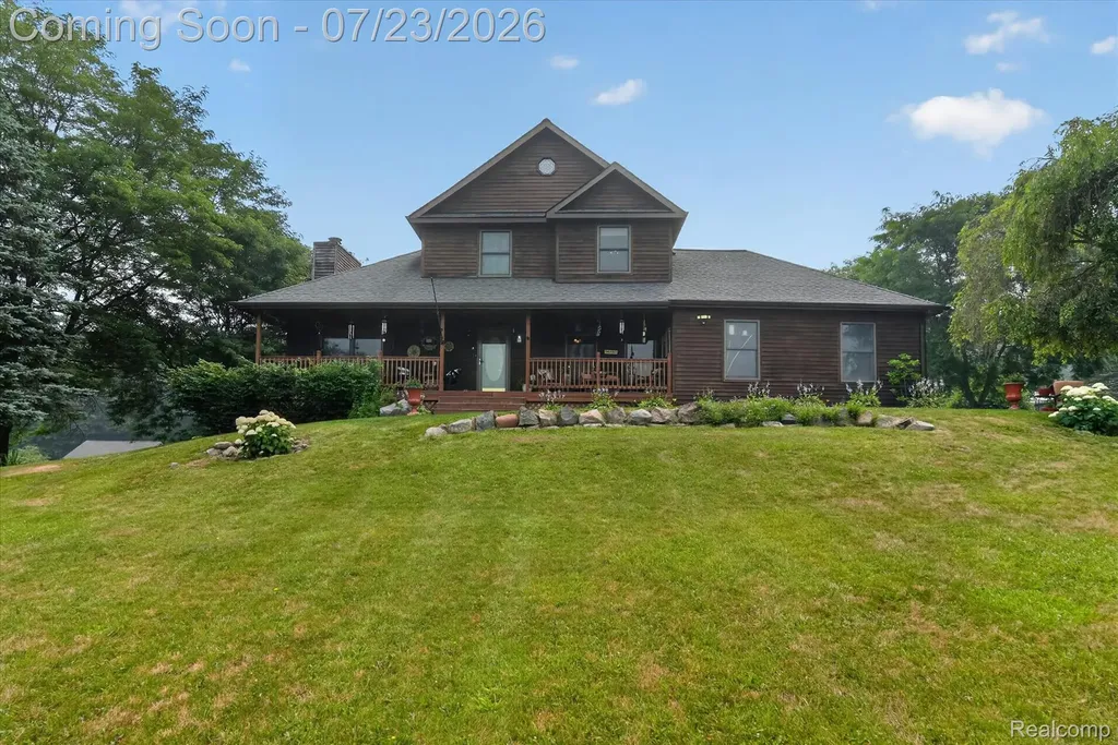 2795 Bird Road Groveland Township MI 48462