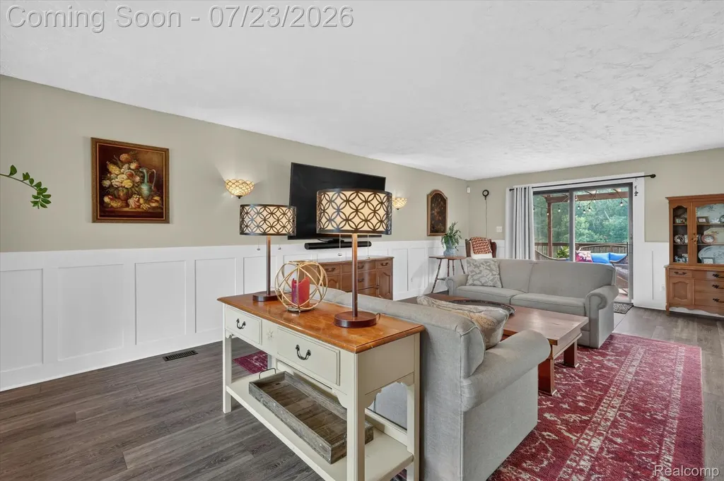 2795 Bird Road Groveland Township MI 48462