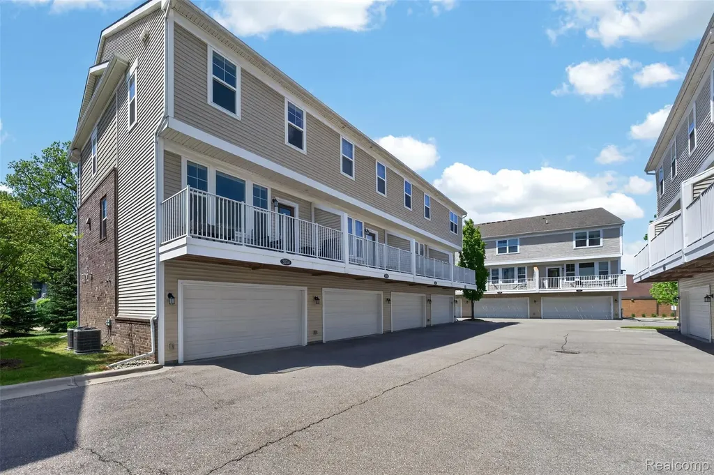 3534 Rochester Road Royal Oak City MI 48073