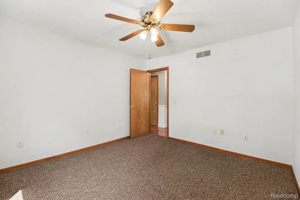 4660 Woodhull Drive Independence Charter Township MI 48346