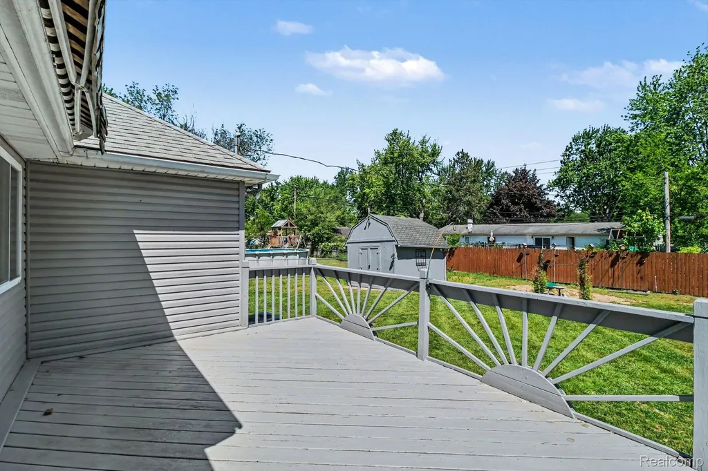 4660 Woodhull Drive Independence Charter Township MI 48346