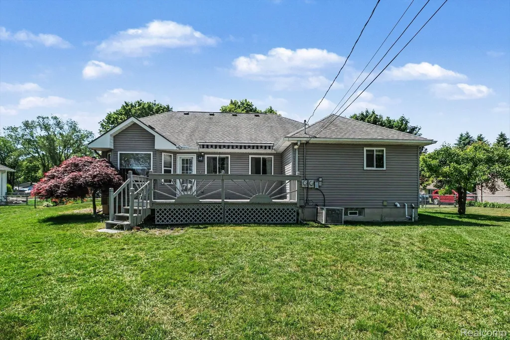 4660 Woodhull Drive Independence Charter Township MI 48346