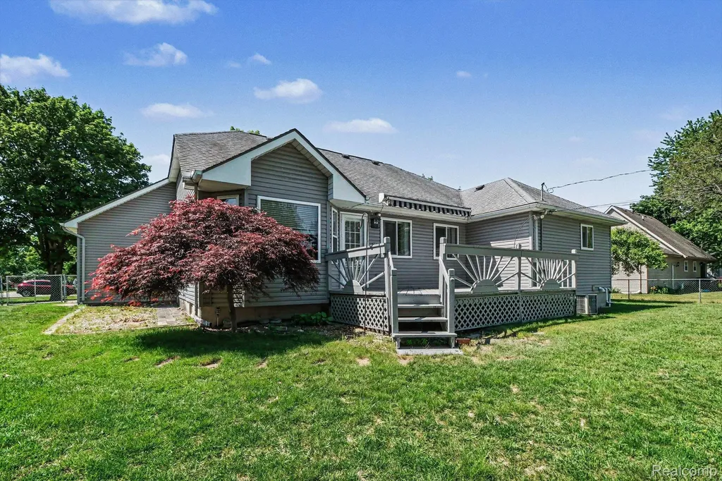 4660 Woodhull Drive Independence Charter Township MI 48346