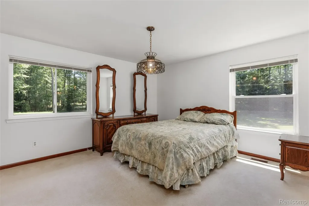 10100 Bridge Lake Road Springfield Charter Township MI 48348