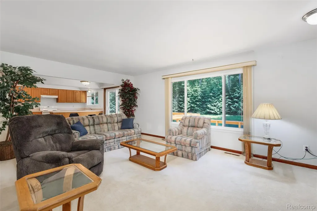10100 Bridge Lake Road Springfield Charter Township MI 48348