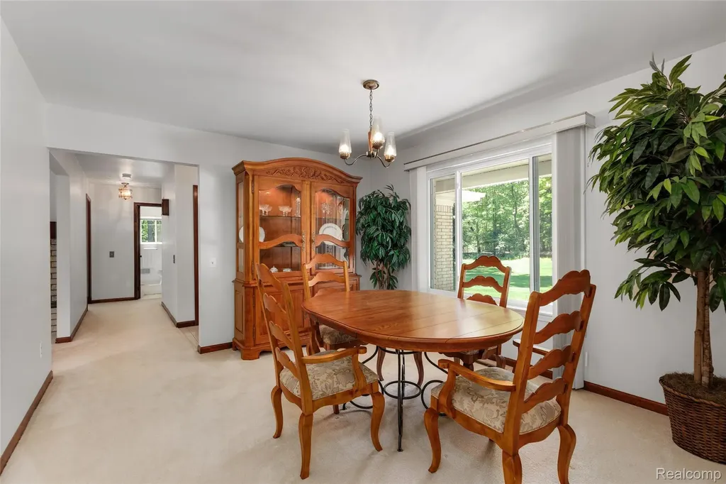 10100 Bridge Lake Road Springfield Charter Township MI 48348