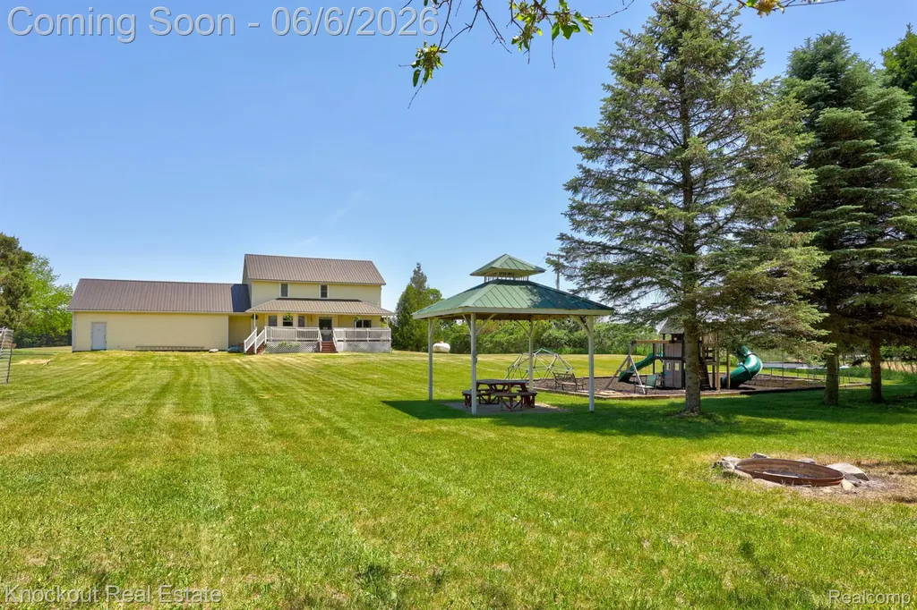 7616 Fostoria Road Watertown Township MI 48744