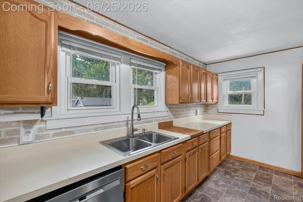4110 Ogema Avenue Flint City MI 48507