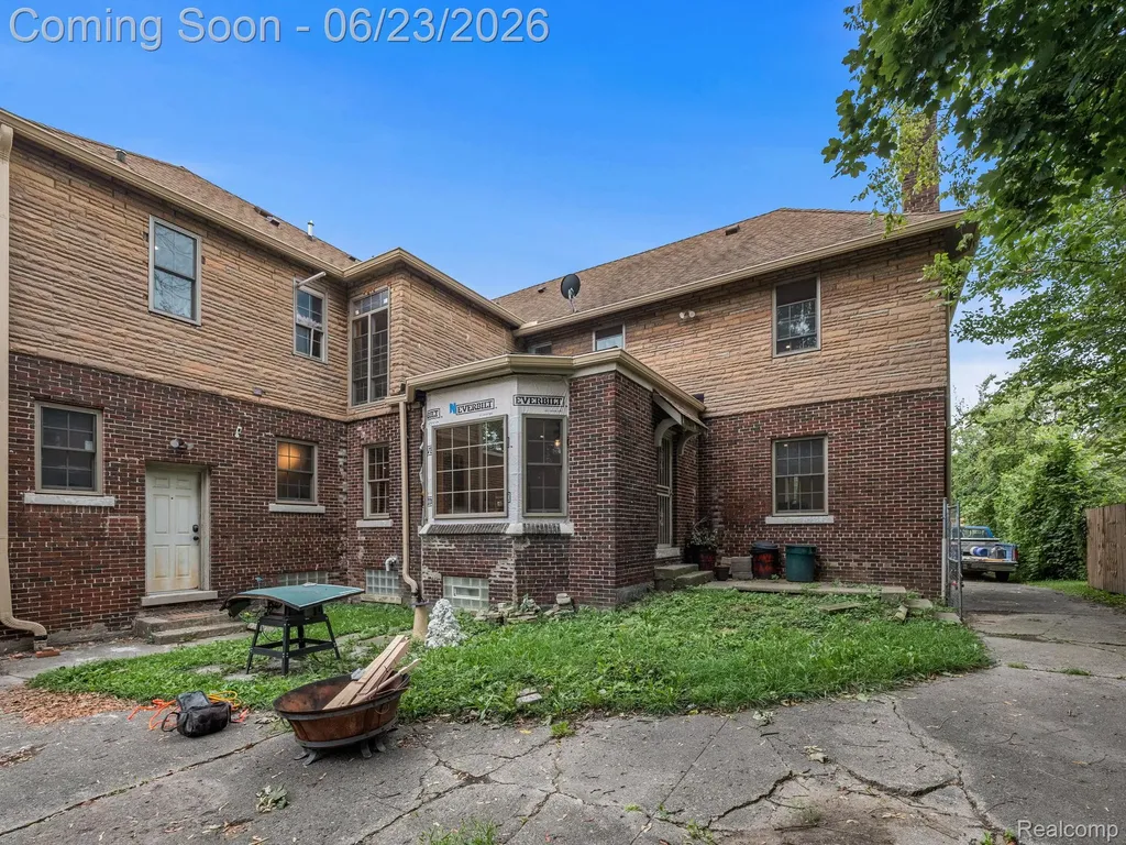 535 Arden Park Boulevard Detroit City MI 48202