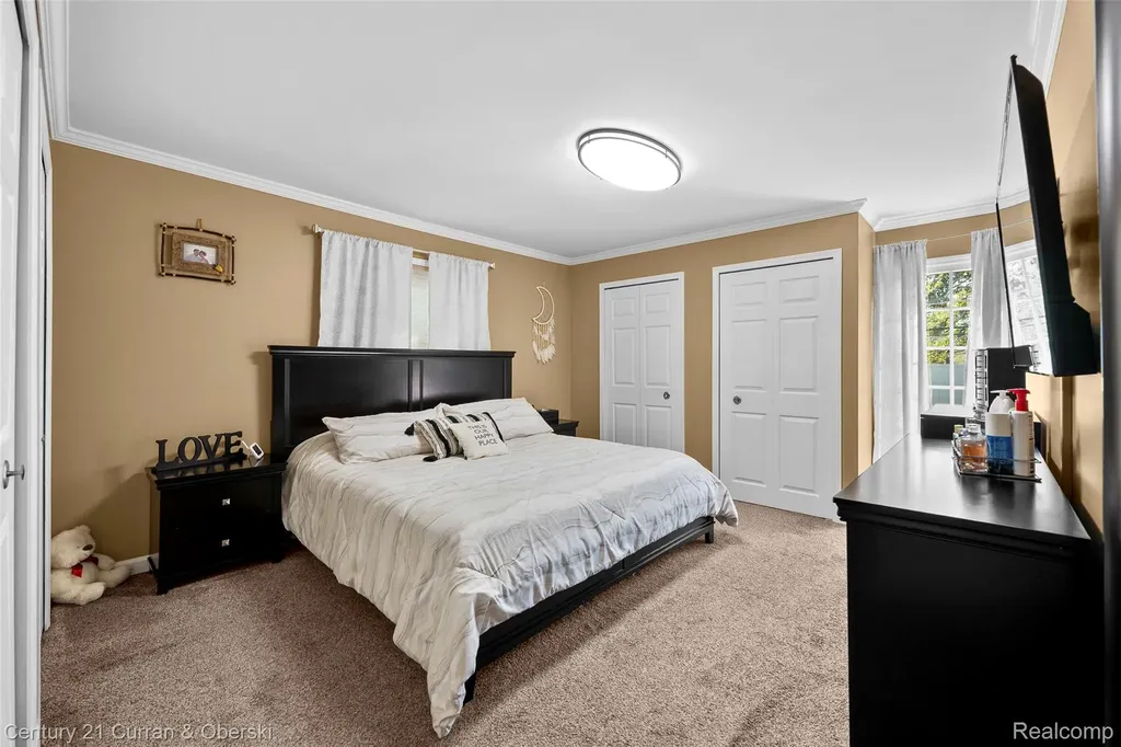 26331 Hass Street Dearborn City MI 48127