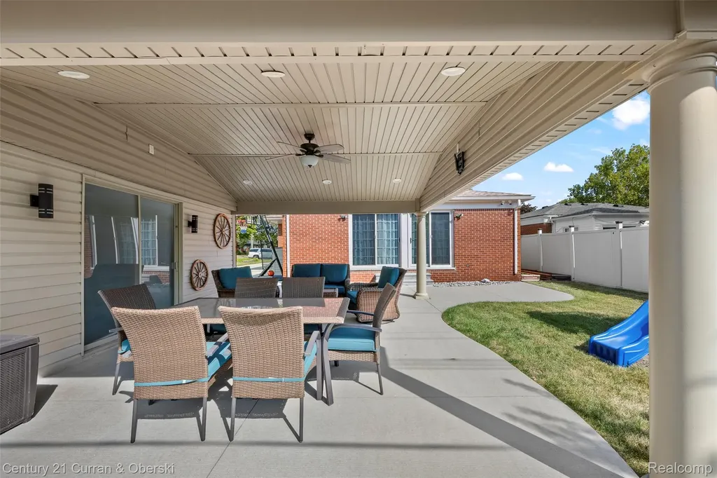 26331 Hass Street Dearborn City MI 48127