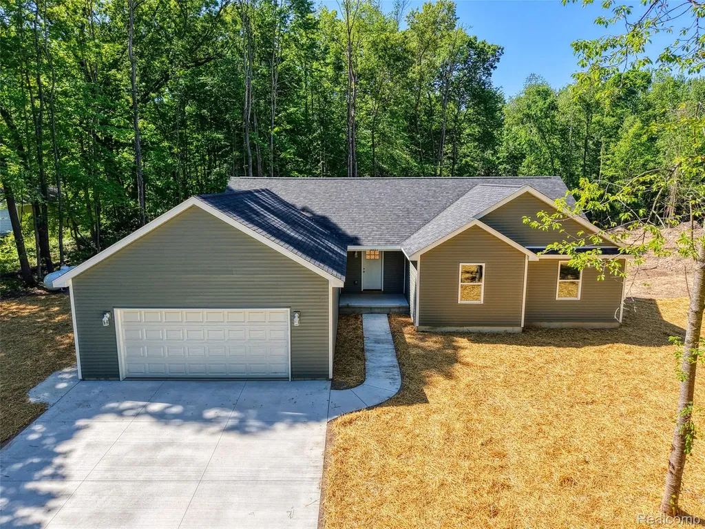 10551 W. Allen Road Conway Township MI 48836