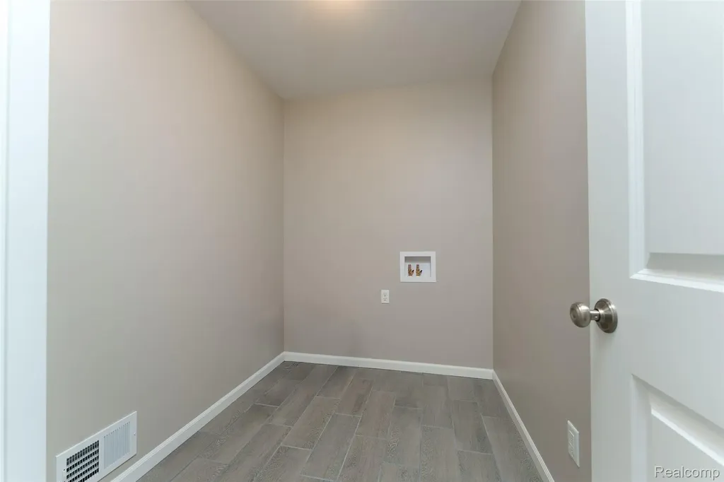 10551 W. Allen Road Conway Township MI 48836