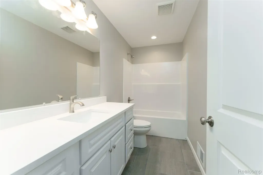 10551 W. Allen Road Conway Township MI 48836