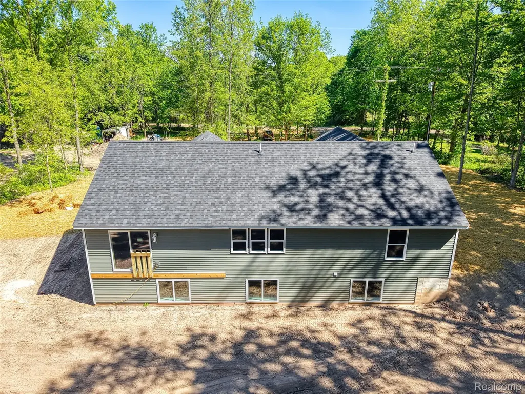 10551 W. Allen Road Conway Township MI 48836