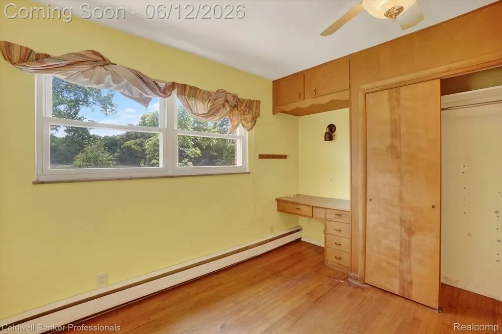 8245 Fenton Road Grand Blanc Charter Township MI 48439