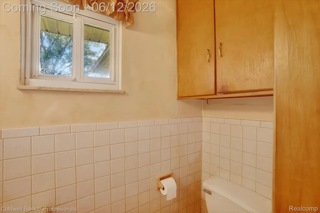 8245 Fenton Road Grand Blanc Charter Township MI 48439
