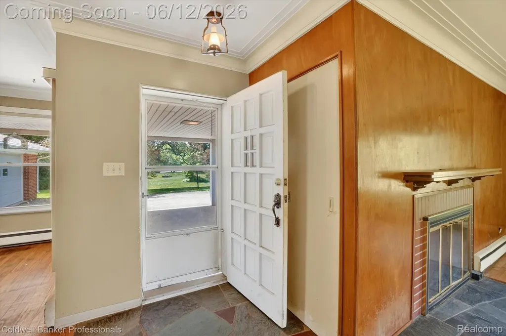 8245 Fenton Road Grand Blanc Charter Township MI 48439