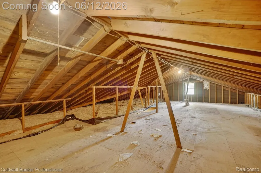 8245 Fenton Road Grand Blanc Charter Township MI 48439